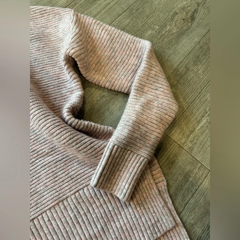 Sweet Romeo Blush Ribbed Knit Top - Picture 10 of 16